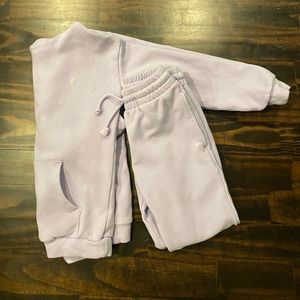 Zyia kids sweatsuit, lavender in colour size 8-9